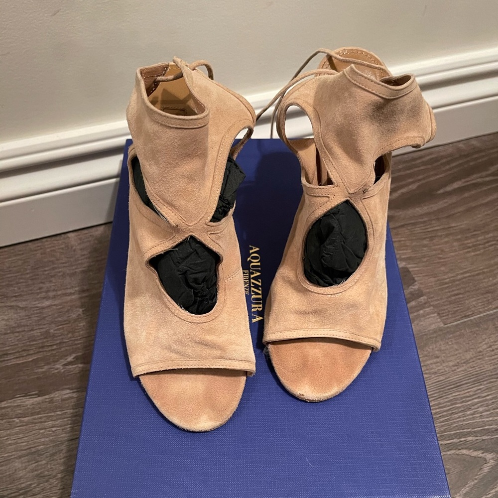 Aquzzura Sexy tan nude heels